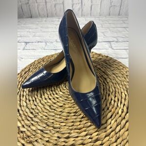 Lauren Ralph Lauren Navy Croc-Patterned Heels. Size 8B